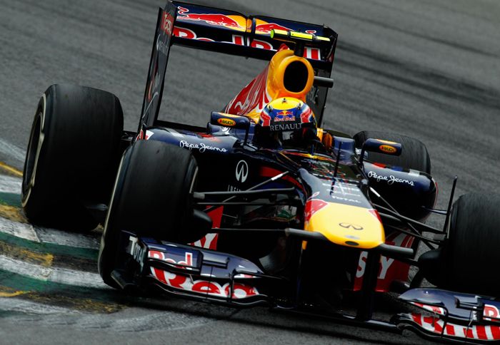 Ο Mark Webber πέτυχε εύκολα την πρώτη του νίκη για φέτος στο Interlagos.