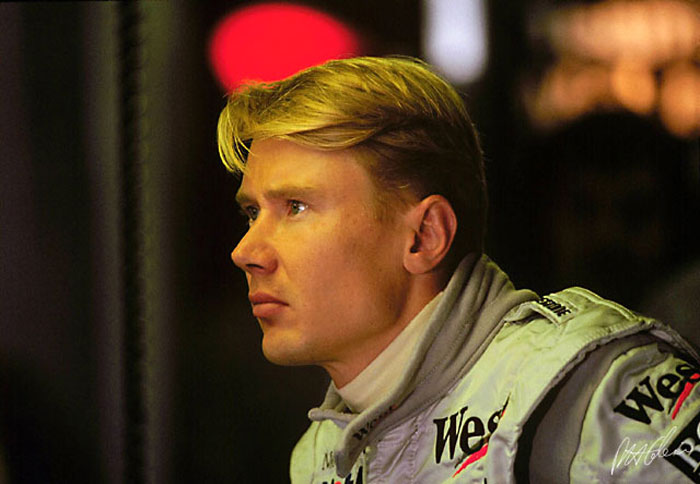 Ο Hakkinen manager του Lewis;