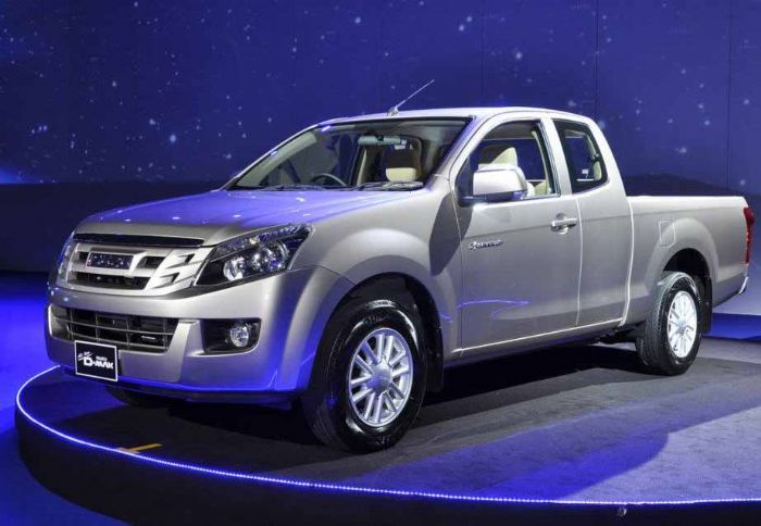 Το νέο Isuzu D-Max εμφανίζει μια εντελώς ανανεωμένη σχεδίαση και αυξημένες διαστάσεις. 