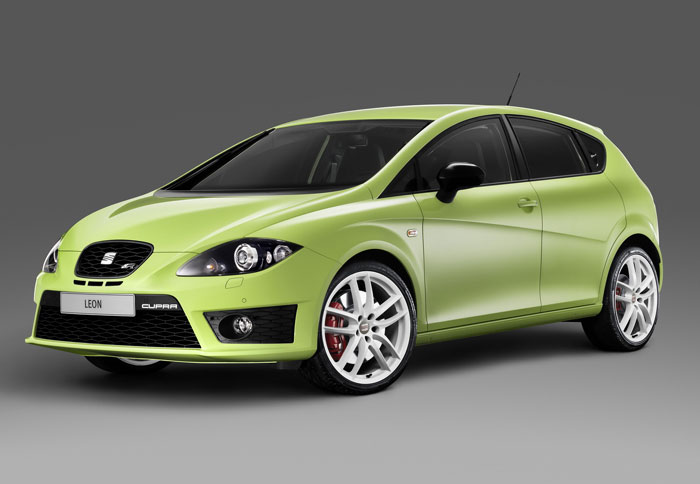 Το νέο Leon Cupra R αποδίδει 265 ίππους.