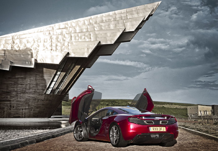 Πιο ψυχωμένη η Mclaren MP4-12C