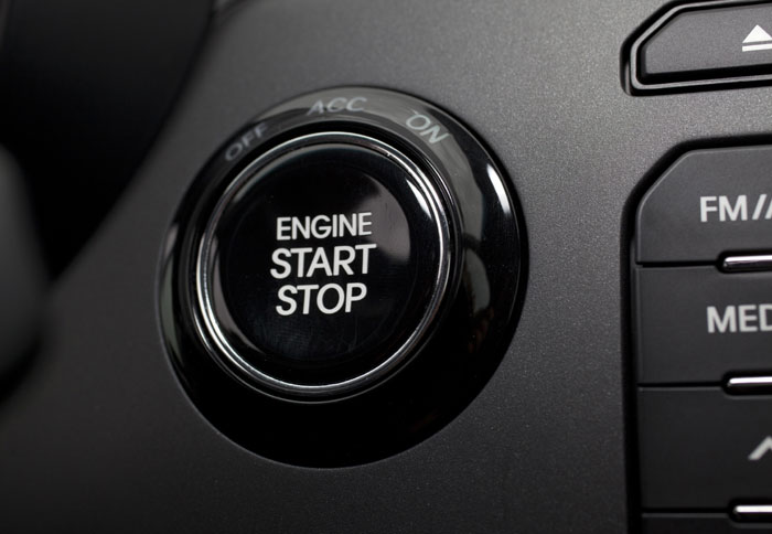 Η εκκίνηση του κινητήρα θα γίνεται και με το πάτημα του διακόπτη αντί με κλειδί.