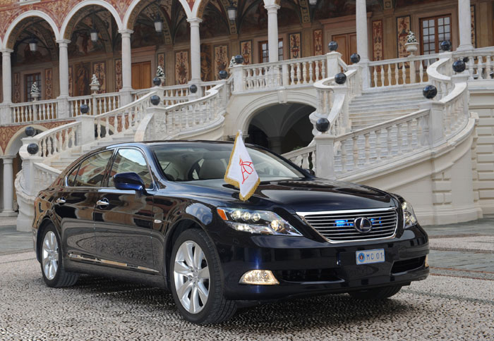 Lexus LS 600h
