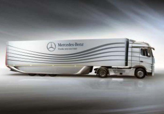 Το Aero Trailer Concept της Mercedes-Benz μπορεί να μειώσει την μέση κατανάλωση καυσίμου ενός φορτηγού κατά 18%. 