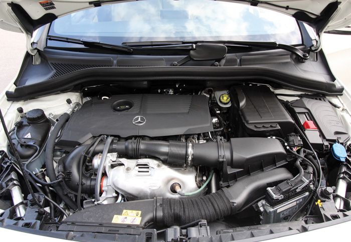 Ο ολοκαίνουργιος 1.600άρης turbo της B180, διακρίνεται για τις πολύ καλές επιδόσεις, την πολιτισμένη λειτουργία του και τη λογική κατανάλωσή του.