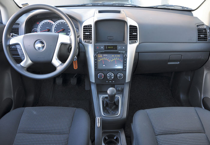 Χάρη στην οθόνη του συστήματος Μultiplex, ο ευρύχωρος εσωτερικός διάκοσμος έχει γίνει πιο ευχάριστος. 
