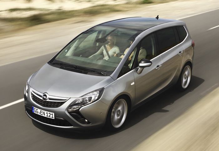Το νέο Zafira Tourer διαθέτει πλήρως ανασχεδιασμένη φιλοσοφία καθισμάτων Flex7.