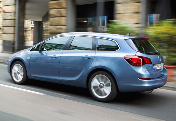 Πρόσθετες βάρδιες στα εργοστάσια της Opel