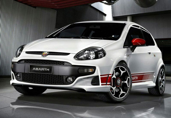 Το Abarth Punto Evo θα φορά τον υπερτροδοτούμενο κινητήρα των 1,4 λίτρων με τεχνολογία Multiair και ιπποδύναμη στους 165 ίππους 
