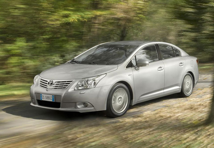 Από 22.270 € η νέα έκδοση Navi του Toyota Avensis 