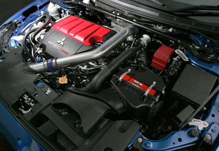 403 ίππους και 525 Nm ροπής αποδίδει το τετρακύλινδρο σύνολο του πιο δυνατού Evo παραγωγής 