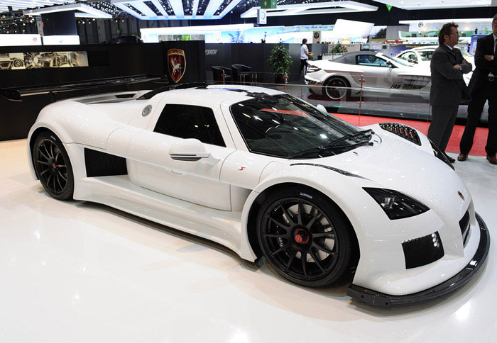 Το ανανεωμένο Gumpert Apollo στην έκθεση της Γενεύης 