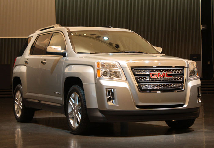 Στη Νέα Υόρκη παρουσιάστηκε το νέο GMC Terrain με σκληροτράχηλη εμφάνιση