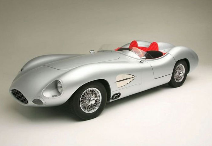 180.000 δολάρια για τη ρεπλίκα τησ Aston Martin