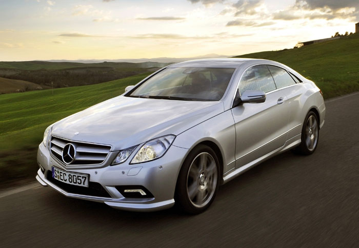 Κορυφαία επίπεδα άνεσης για τη νέα Mercedes Ε-Class Coupe