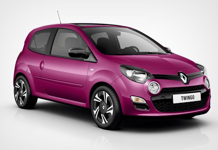 Το Twingo κερδίζει τους αντιπάλους του στο μεγαλύτερο διαθέσιμο πλάτος στο πίσω κάθισμα.