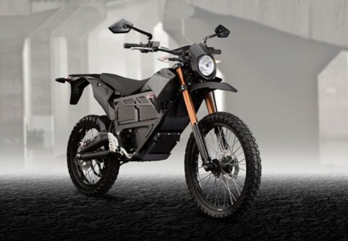 Το νέο μοντέλο της Zero είναι το FX, το οποίο δανείστηκε το πλαίσιο του MX και έχει κυρίως χωμάτινο χαρακτήρα.