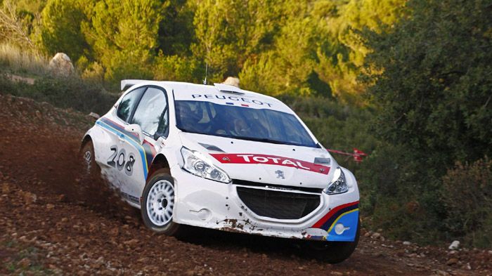To 208 TYPE R5 εφοδιάζεται με έναν 4κύλινδρο turbo κινητήρα 280 ίππων και 400Nm ροπής και είναι 40 κιλά ελαφρύτερο από τον προκάτοχό του. 