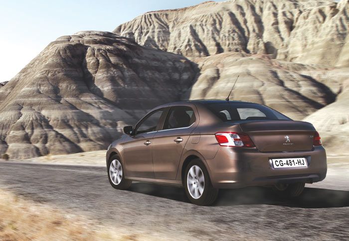 Οι ρυθμίσεις της ανάρτησης του 301 αναμένεται να συνδυάσουν το κράτημα, με την άνεση και την ποιότητα κύλισης, ανεξαρτήτως της κατάστασης του οδοστρώμ