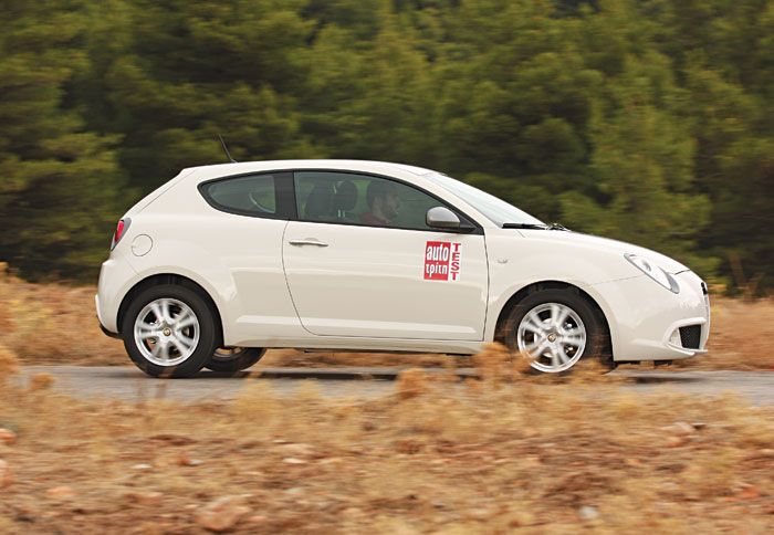 Από όπου κι αν κοιτάξεις τη MiTo, υπάρχει κάτι που θα σου κεντρίσει το ενδιαφέρον… 