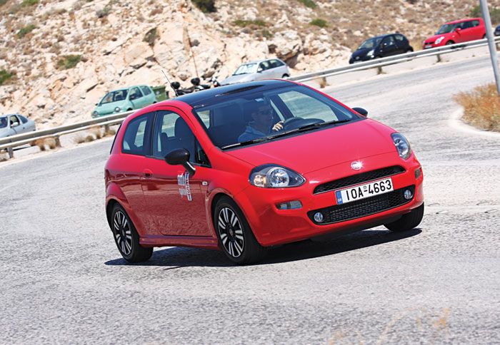 H Fiat ενίσχυσε τη γκάμα των μοτέρ του Punto με το νέο και επαναστατικό, δικύλινδρο turbo TwinAir,