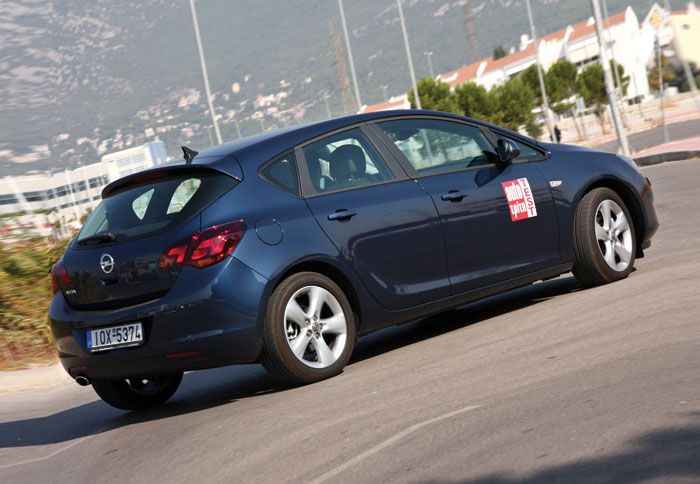 Το Opel έχει εντυπωσιακές λεπτομέρειες, ενώ είναι και το πιο μεγαλόσωμο της δοκιμής. 