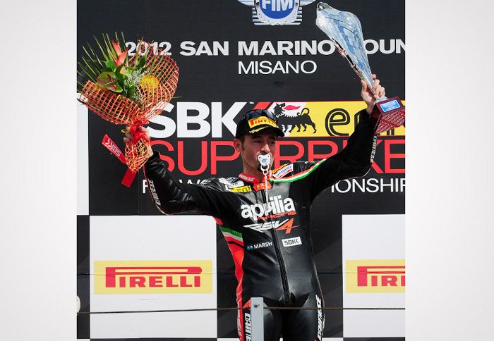 Ο Max κατάφερε να οδηγεί αυτή τη στιγμή την κούρσα του παγκόσμιου πρωταθλήματος με πλεονέκτημα 38.5 πόντων.
