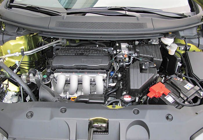 Στη βάση της γκάμας ο 1,4 i-VTEC είναι επαρκής για τις ανάγκες του μοντέλου. 