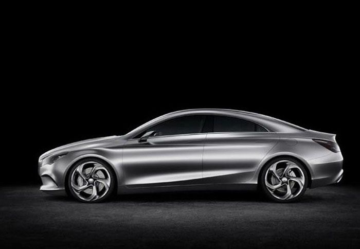 Το δυναμικό στυλ της πρωτότυπης Mercedes CSC αναμένεται να περάσει αυτούσιο και στο μοντέλο παραγωγής. 
