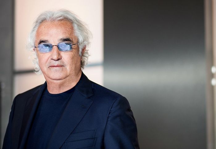 Ο Flavio Briatore συμβούλευσε τη Ferrari να μην διώξει τον Felipe Massa.