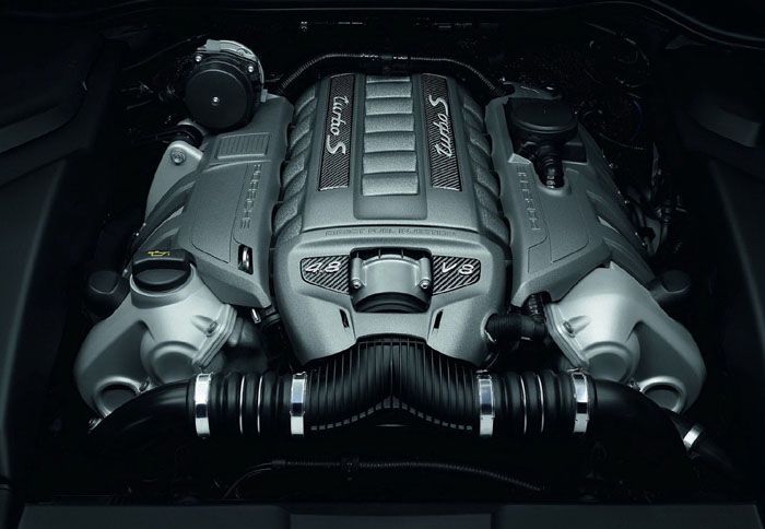 O κινητήρας V8 των 4.8 λίτρων, ο οποίος με το ανάλογο update στη χαρτογράφησή του, αποδίδει επιπλέον 50 ίππους (550).