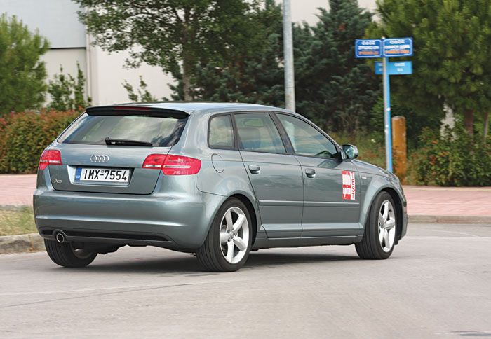 H σταθερότητα και η ουδετερότητα του Α3 Sportback στο δρόμο αποτελούν κύρια χαρακτηριστικά του, ενώ πολύ καλή παραμένει η άνεση.