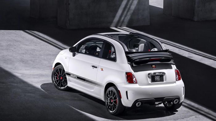 Το Abarth 500C θα λανσαριστεί στην παγκόσμια αγορά, στις αρχές του 2013 και διακρίνεται για την πολεμική του εμφάνιση.