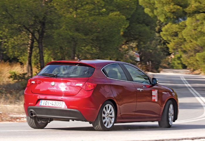 Το κιβώτιο Alfa TCT συνεργάζεται με το σύστημα Αlfa D.N.A., ικανοποιώντας κάθε οδηγική απαίτηση. 