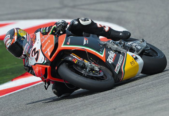 Αμέσως μετά τον αγώνα του Misano, και λίγο πριν το πανηγύρι των SBK στηθεί ξανά, μετέβησαν για ένα προγραμματισμένο τεστ στο Aragon.
