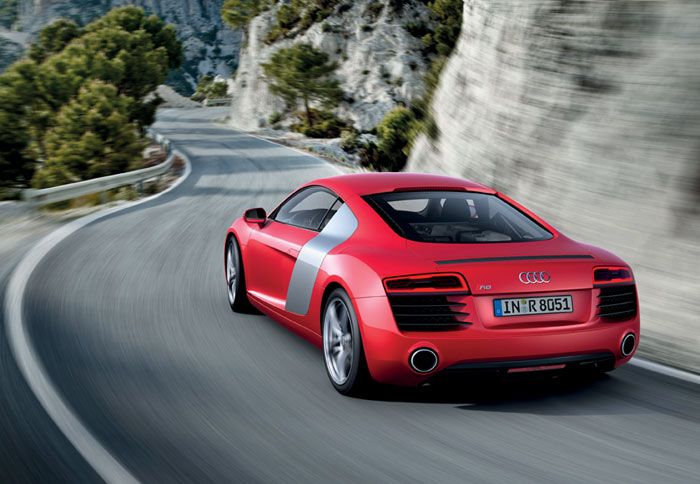 Το ανανεωμένο Audi R8 αναμένεται να κυκλοφορήσει στις ευρωπαϊκές αγορές στα τέλη του τρέχοντος έτους.