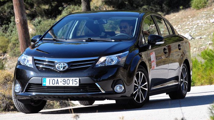Toyota Avensis 1,6 Classic από 19.500 ευρώ.
