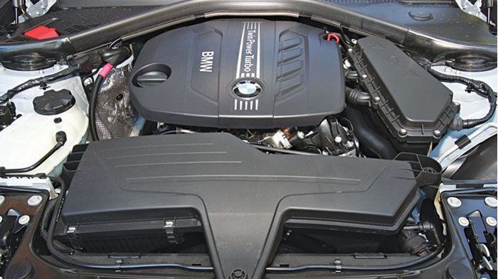 Ο 4κύλινδρος 1.600άρης Twin Power Turbo κινητήρας είναι οικονομικός, πολιτισμένος, αλλά όχι πολύ δυνατός χαμηλά.