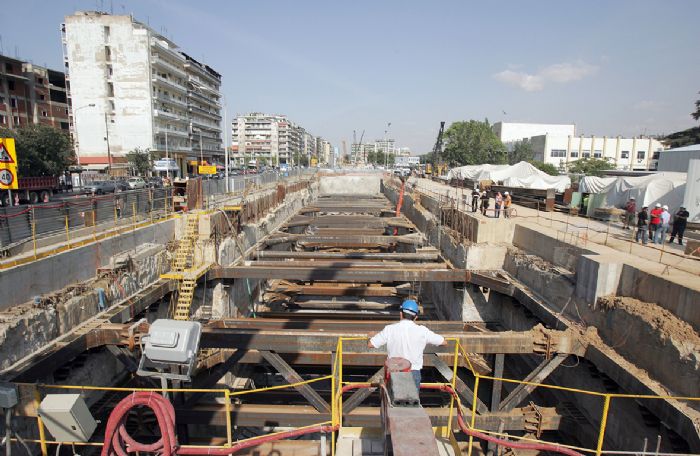 Εντός των προσεχών ημερών αναμένεται να υπάρχουν εξελίξεις αναφορικά με τις διαδικασίες κατασκευής των οδικών έργων της πρωτεύουσας.