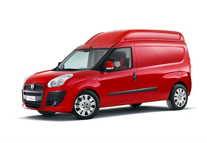 Με «μπροστάρη» το Doblo Cargo, η Fiat Professional διατηρεί μέχρι στιγμής την πρώτη θέσεις στις πωλήσεις ελαφρών επαγγελματικών για το 6μηνο του 2013.