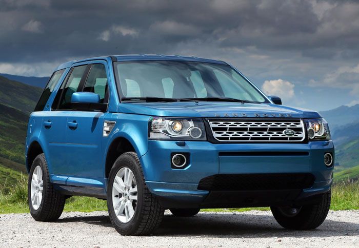 Πρώτη δημόσια εμφάνιση στο Σαλόνι Αυτοκινήτου της Μόσχας, στις 29 Αυγούστου, για το Freelander 2.