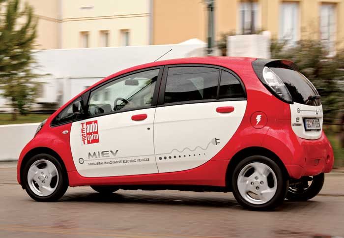 Η κίνηση με το i-MiEV δεν διαφέρει σε τίποτα σε σχέση με κάποιο συμβατικό αυτοκίνητο. 