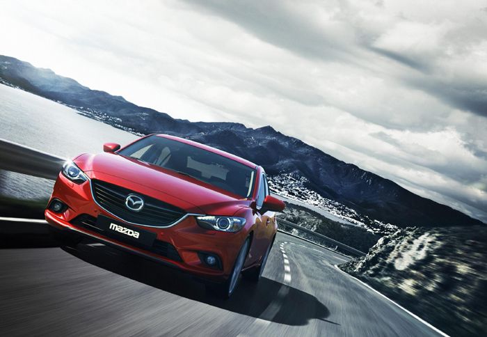 To Mazda 6 εφοδιάζεται με το i-ELOOP (Intelligent Energy Loop), το νέο σύστημα ανάκτησης κινητικής ενέργειας της εταιρίας. 