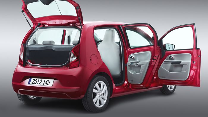 Το SEAT Mii προσφέρεται τόσο σε τρίθυρες, όσο και σε πεντάθυρες εκδόσεις. 