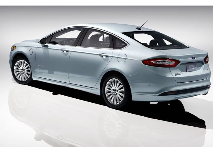 To πίσω άκρο του νέου Mondeo δεν έχει αλλάξει δραματικά. 