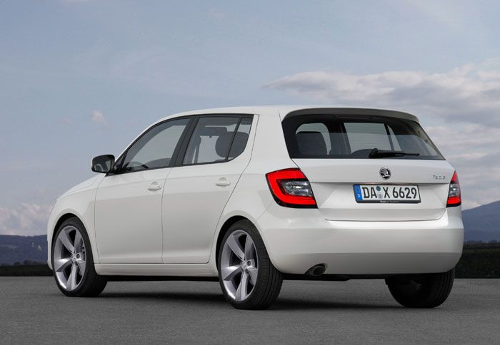 Η νέα Skoda Fabia θα είναι ένα από τα πολλά μοντέλα του Ομίλου VW, που θα βασιστούν στη νέα MQB πλατφόρμα του Γερμανικού Group(κατασκοπευτική εικόνα).