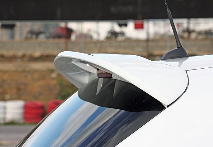 Πραγματική φτερούγα για χαμηλές πτήσεις…