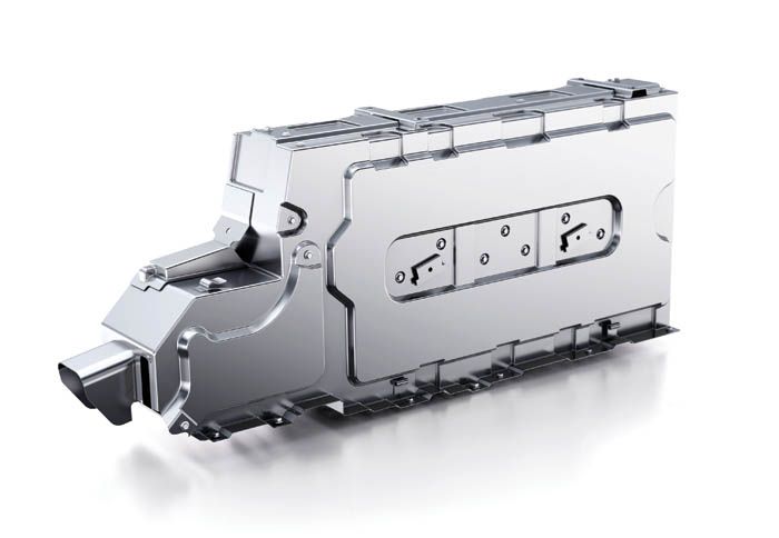 Μετά το Prius Plug in, το Plus είναι το πρώτο υβριδικό της Toyota που χρησιμοποιεί μπαταρία ιόντων – λιθίου.