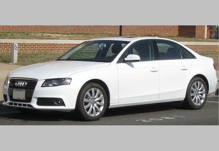 Η τρίτη γενιά Audi A4 παρουσιάστηκε το 2008 με κωδικό B8 (Typ 8Κ). Eμφανίστηκε η έκδοση Allroad και το coupe A5. Στα τέλη του 2011 ανανεώθηκε.