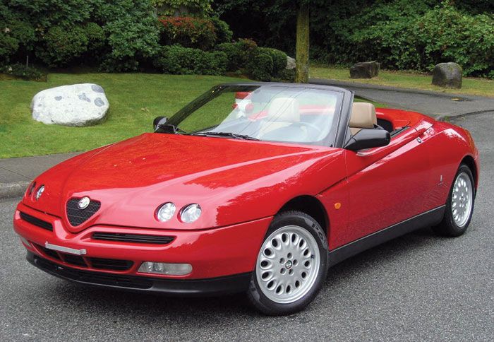 Αλλαγή σελίδας στην οικογένεια Spider με το πρώτο προσθιοκίνητο μοντέλο το 1995.